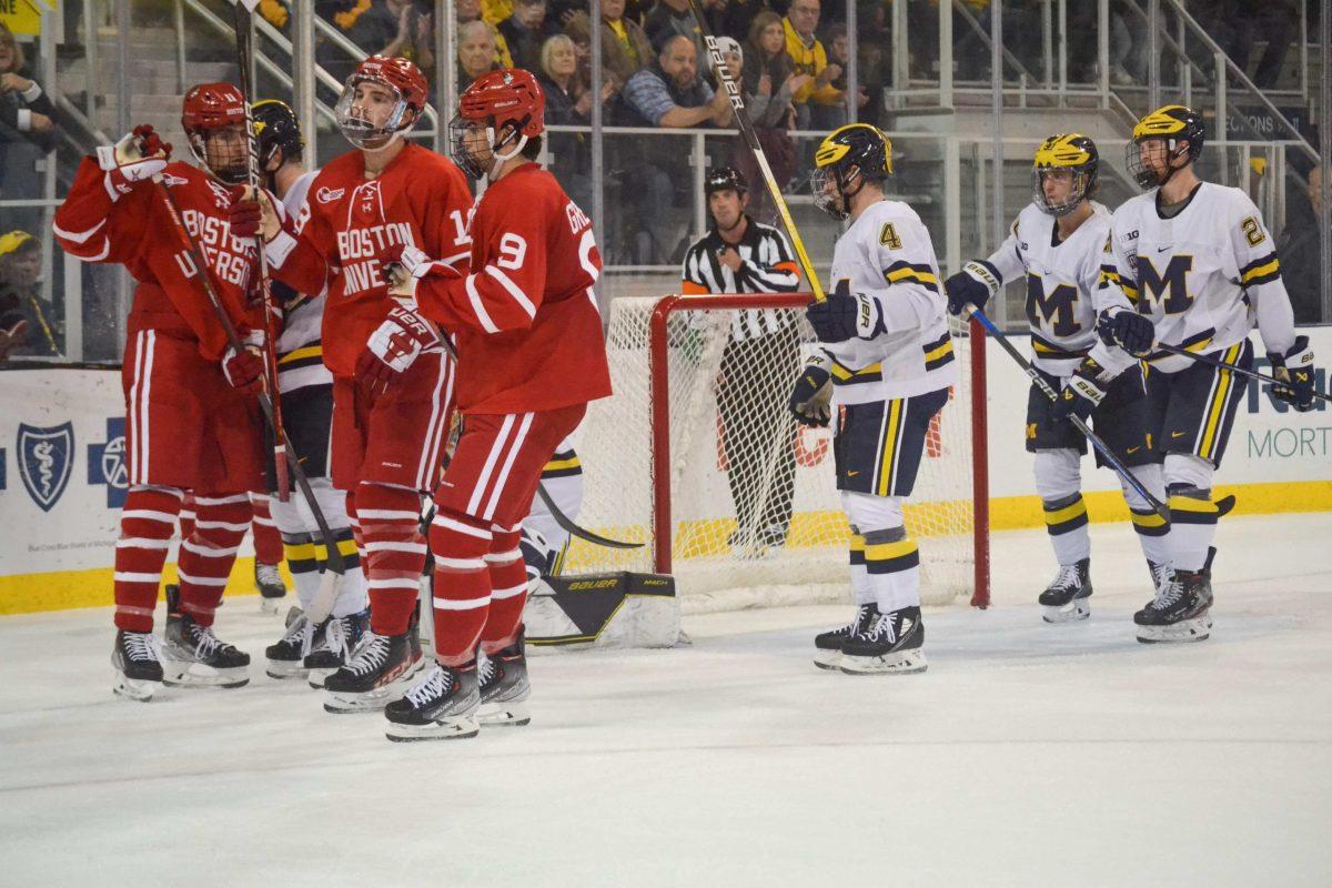 Men’s Hockey Blown Out in First Michigan Matchup