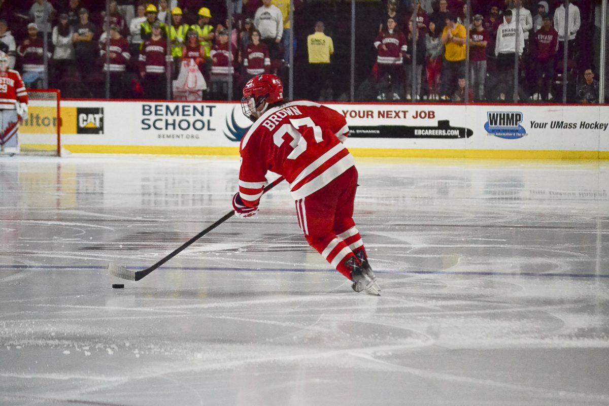 Terriers to face Crimson in throwback hockey game at Walter Brown