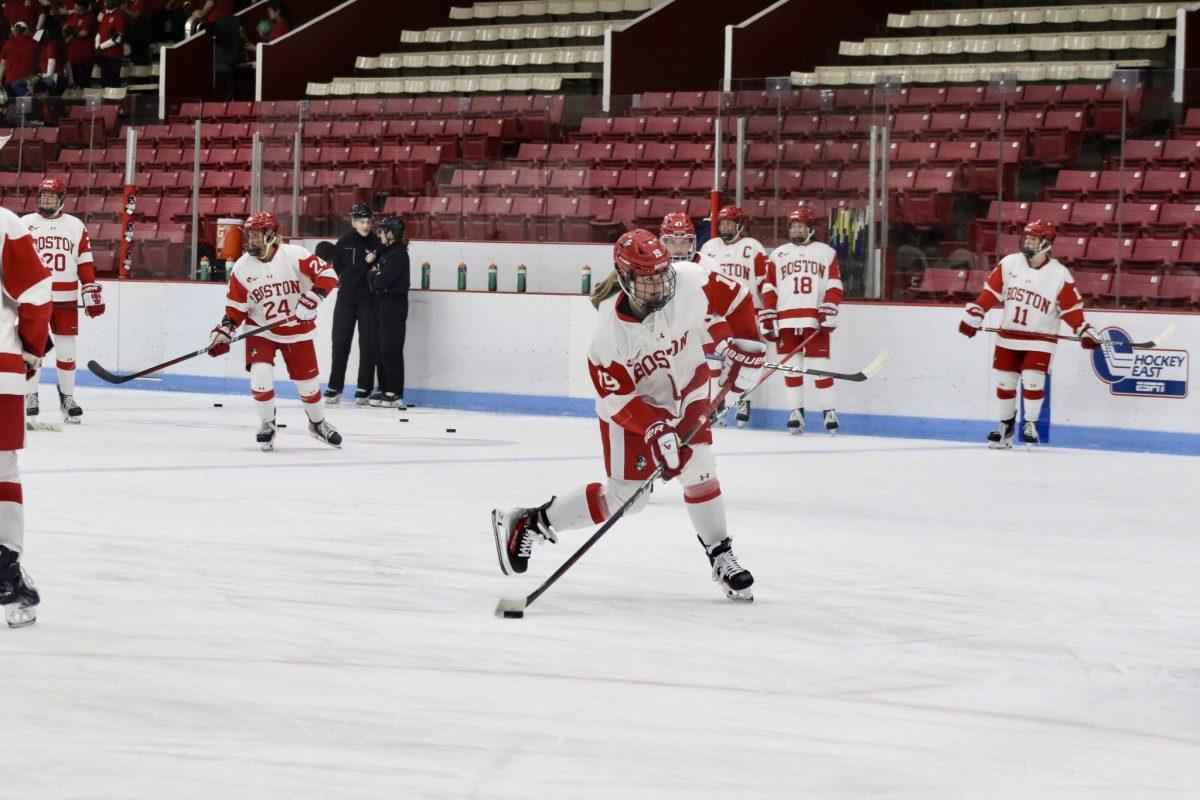 WIH looks to extend win streak in series against Wildcats