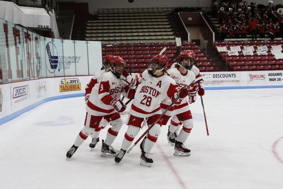 Terriers continue winning ways, sweep UVM with 4-2 victory