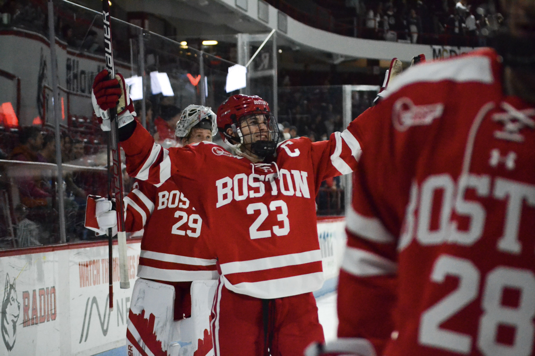 Trio of BU hockey players aiming to finish title run that eluded their  fathers – Boston Herald