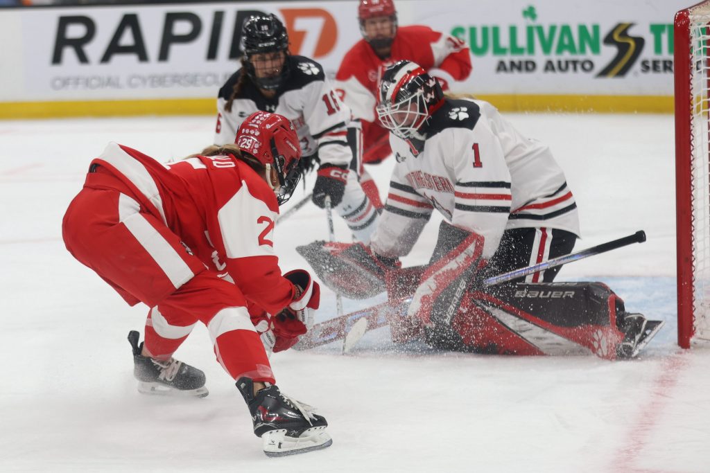 BU women’s hockey falls to Northeastern 4-0 in Beanpot final at TD Garden